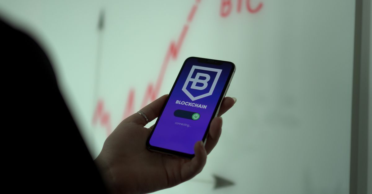 MetaMask Crypto Wallet: For Using Apps, Not for Storage
